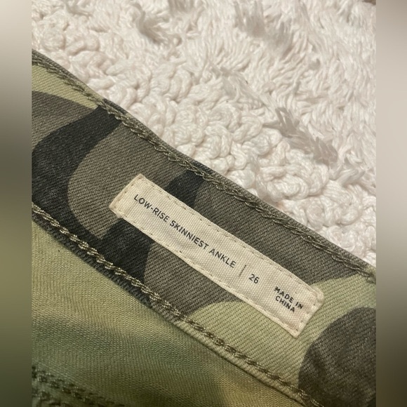 Women's Pac Sun Camo
Pants ( 26) - Picture 2 of 4